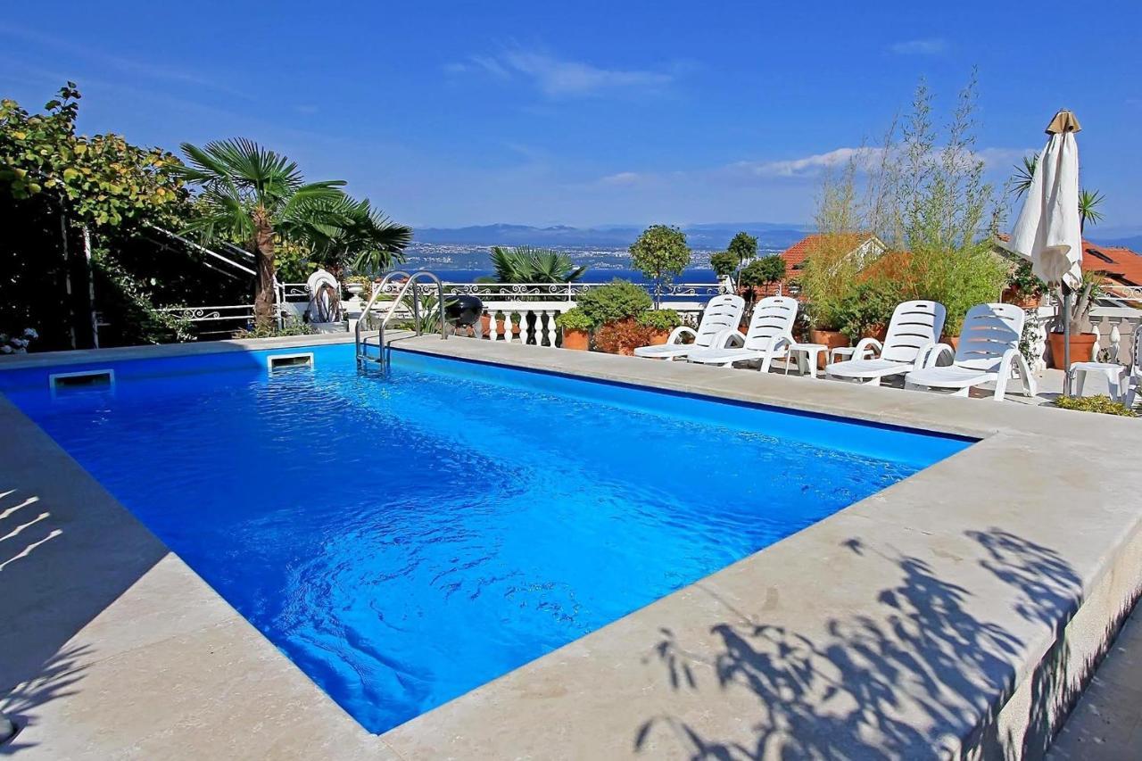 Family Friendly Apartments With A Swimming Pool Lovran, Opatija - 14178 Eksteriør bilde