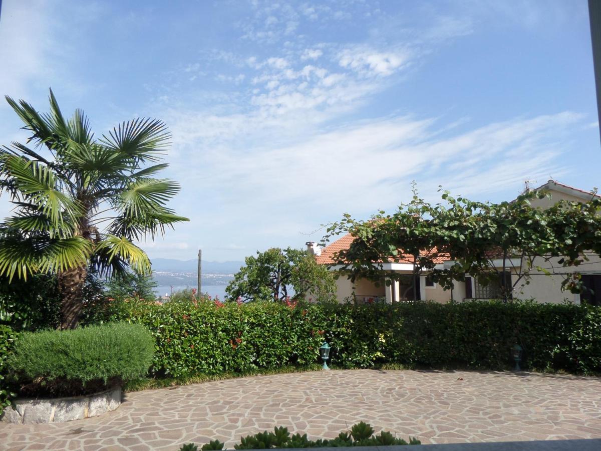 Family Friendly Apartments With A Swimming Pool Lovran, Opatija - 14178 Eksteriør bilde